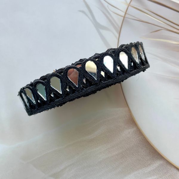 1 Inch Black Glass Desing Mirror Work Lace